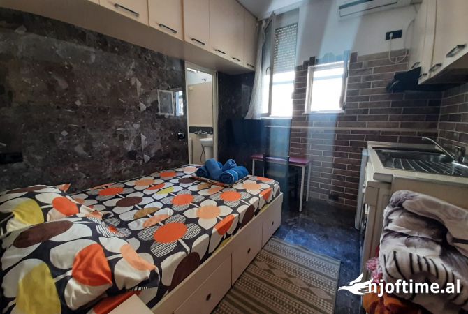 Shtepi me qera Garsoniere ne Tirane - 310 Euro