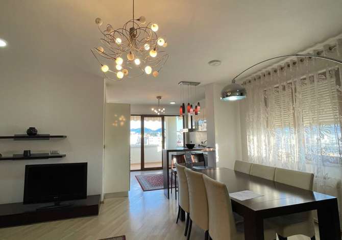 Shtepi me qera 2+1 ne Tirane - 650 Euro