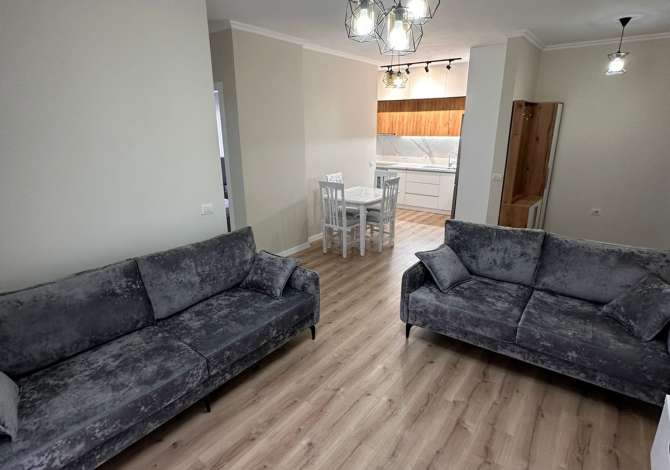 Shtepi me qera 2+1 ne Tirane - 500 Euro