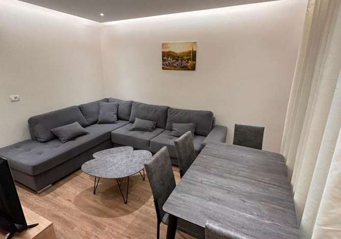 Shtepi me qera 2+1 ne Tirane - 650 Euro