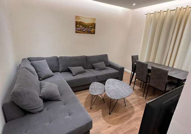 Shtepi me qera 2+1 ne Tirane - 650 Euro