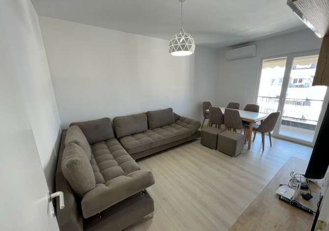 Shtepi me qera 2+1 ne Tirane - 450 Euro