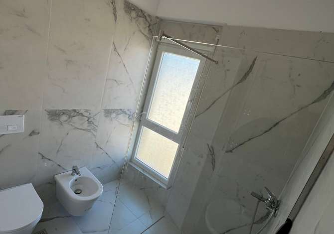 Shtepi me qera Apartament ne Tirane, 2+1, Mobilimi E mobiluar, Pagesa 450  Euro.