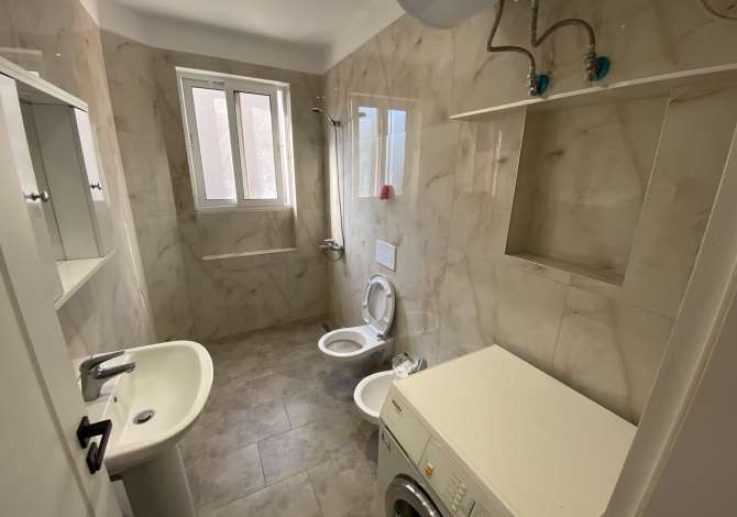 Shtepi me qera Apartament ne Tirane, 2+1, Mobilimi E mobiluar, Pagesa 450  Euro.