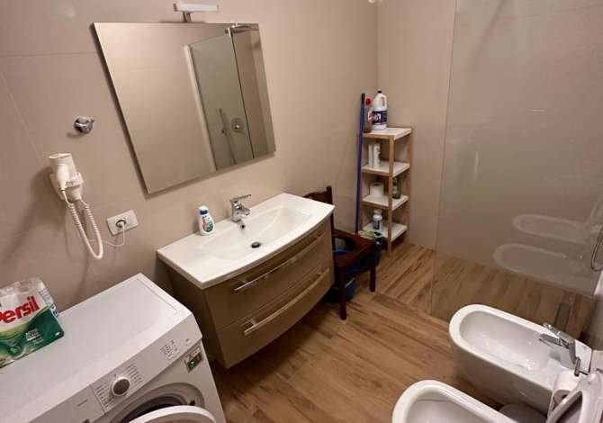 Shtepi me qera Apartament ne Tirane, 1+1, Mobilimi E mobiluar, Pagesa 500  Euro.