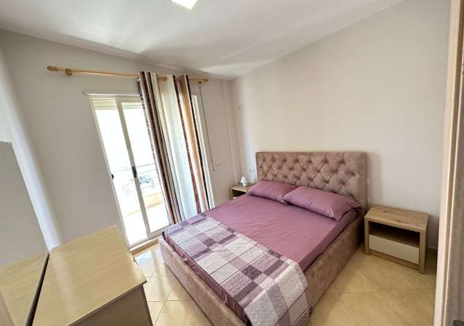 Shtepi me qera Apartament ne Tirane, 2+1, Mobilimi E mobiluar, Pagesa 45,000  Leke.