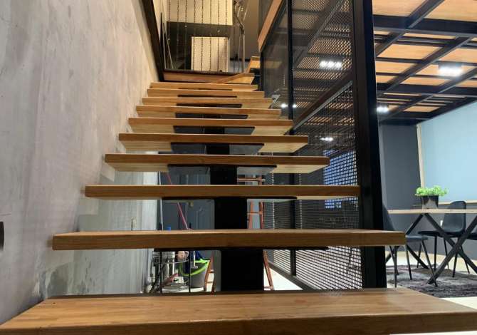 Jepet me qera Zyre duplex 92 m2 Kati 0  Rruga frosina plaku  Cmimi 500 euro ne muaj