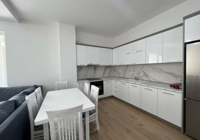 Shtepi me qera 2+1 ne Tirane - 550 Euro