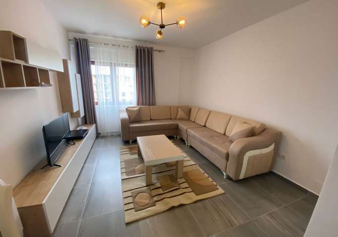 Shtepi me qera Apartament ne Tirane, 2+1, Mobilimi E mobiluar, Pagesa 500  Euro.