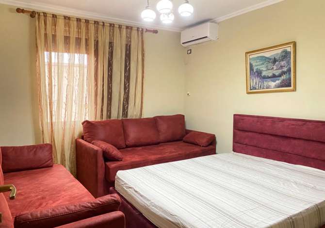 Shtepi me qera 2+1 ne Tirane - 450 Euro