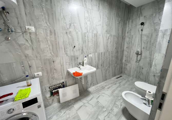 Shtepi me qera Apartament ne Tirane, 2+1, Mobilimi E mobiluar, Pagesa 500  Euro.