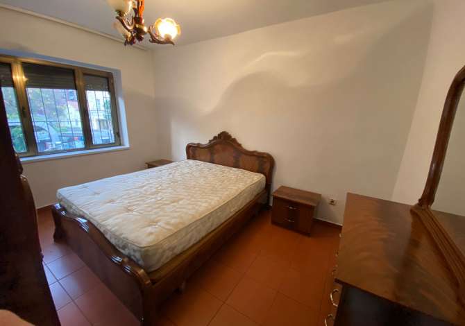 Shtepi ne shitje Apartament ne Tirane, 1+1, Mobilimi E mobiluar, Pagesa 65,000  Euro.