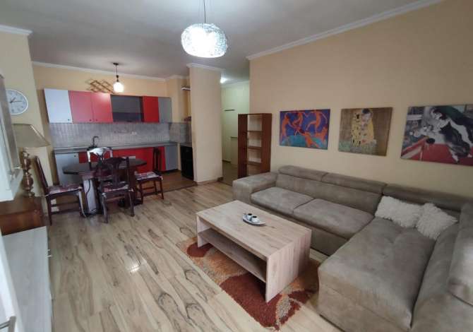 Shtepi me qera 2+1 ne Tirane - 350 Euro