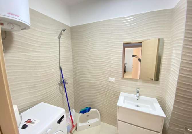 Shtepi me qera Apartament ne Tirane, 1+1, Mobilimi E mobiluar, Pagesa 400  Euro.