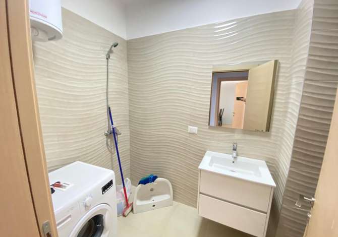 Shtepi me qera Apartament ne Tirane, 1+1, Mobilimi E mobiluar, Pagesa 400  Euro.