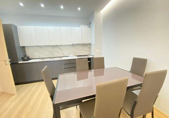 Shtepi me qera Apartament ne Tirane, 1+1, Mobilimi E mobiluar, Pagesa 400  Euro.