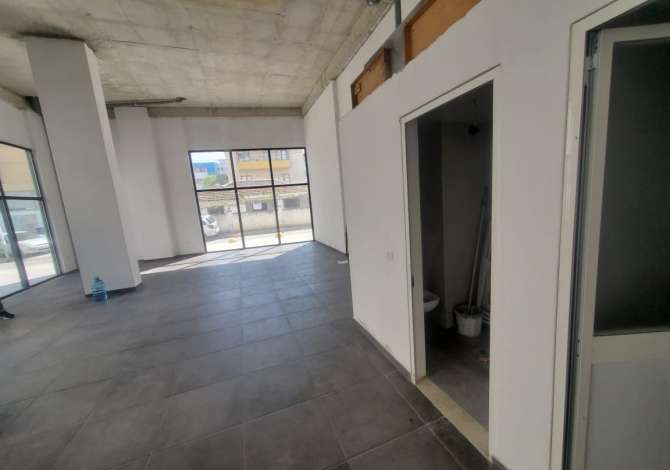 Business Property for Rent 1+1 in Tirana - 940 Euro