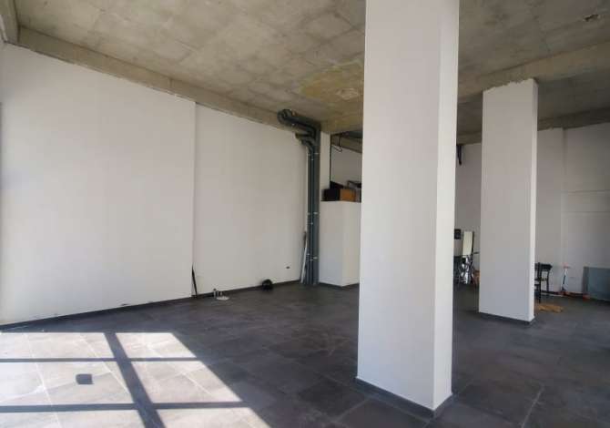 Business Property for Rent 1+1 in Tirana - 940 Euro