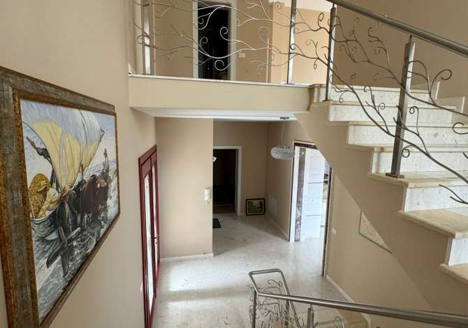 Shtepi ne shitje 2+1 ne Tirane - 650,000 Euro