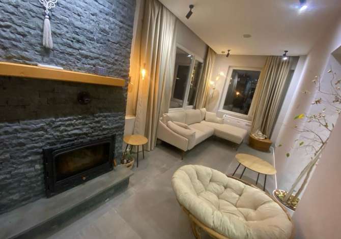 Shtepi me qera Apartament ne Tirane, 3+1, Mobilimi E mobiluar, Pagesa 800  Euro.