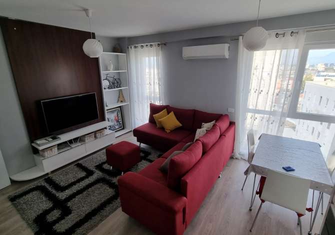 Shtepi me qera Apartament ne Tirane, 2+1, Mobilimi E mobiluar, Pagesa 600  Euro.