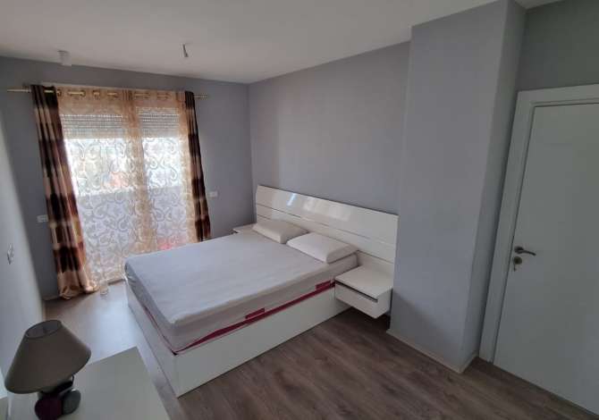 Shtepi me qera Apartament ne Tirane, 2+1, Mobilimi E mobiluar, Pagesa 600  Euro.