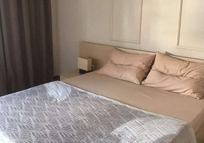 Shtepi me qera Apartament ne Tirane, 2+1, Mobilimi E mobiluar, Pagesa 800  Euro.