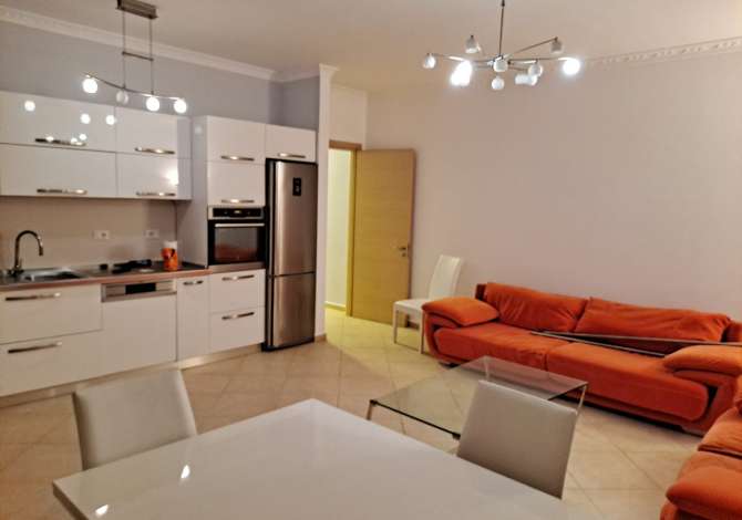 Shtepi me qera 2+1 ne Tirane - 750 Euro