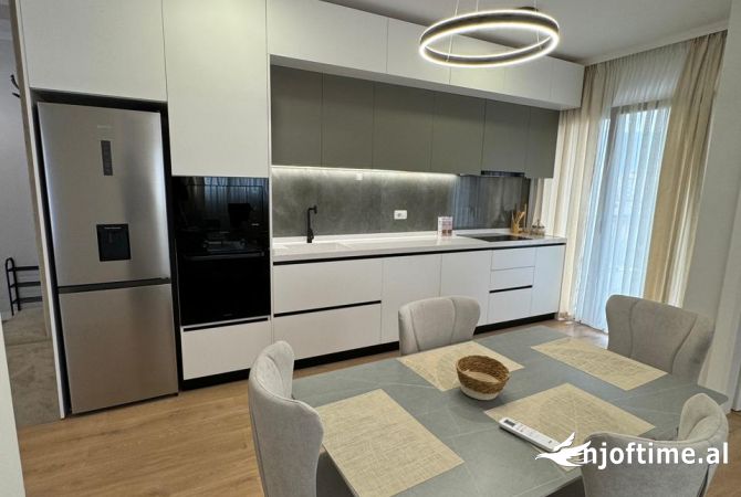 Shtepi me qera 2+1 ne Tirane - 1,200 Euro