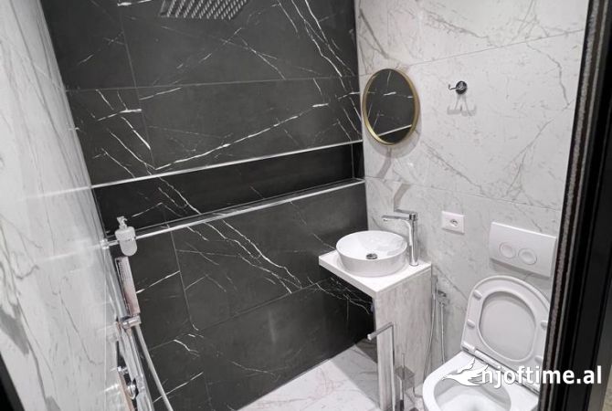 Shtepi me qera Garsoniere ne Tirane - 450 Euro