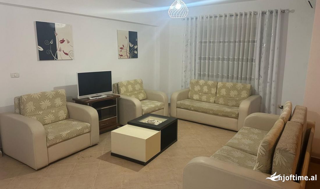 Shtepi me qera Apartament ne Tirane, 2+1, Mobilimi E mobiluar, Pagesa 45,000  Leke.