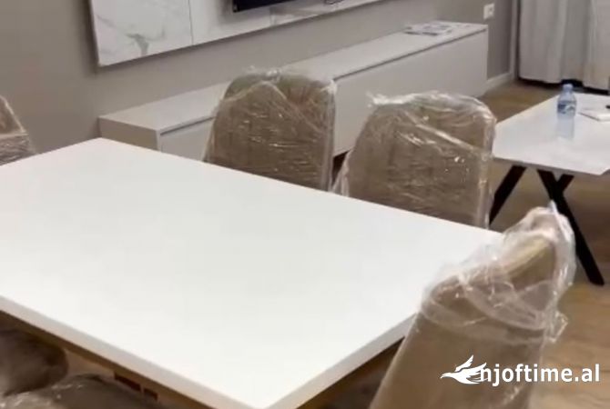 Shtepi me qera 2+1 ne Tirane - 1,000 Euro