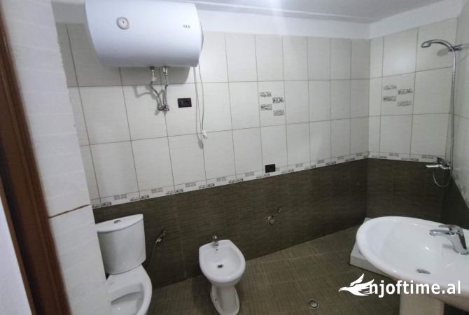 Shtepi ne shitje 1+1 ne Tirane - 96,000 Euro