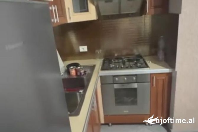 Shtepi me qera 1+1 ne Tirane - 300 Euro