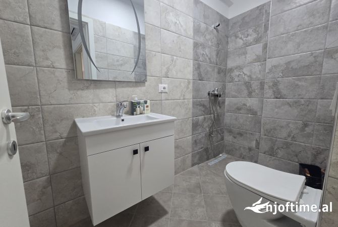 Shtepi me qera 2+1 ne Tirane - 750 Euro