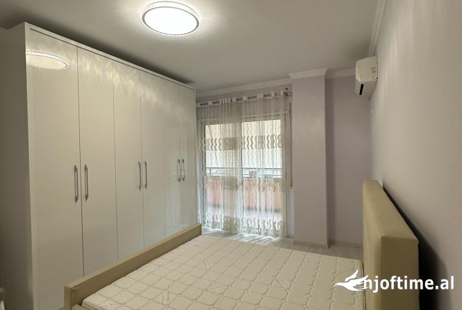 Shtepi me qera 2+1 ne Tirane - 800 Euro