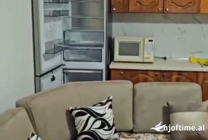 Shtepi me qera 2+1 ne Tirane - 400 Euro