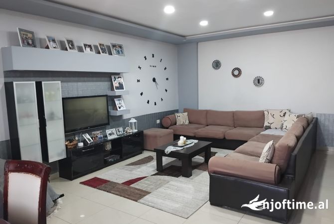 Shtepi ne shitje 3+1 ne Tirane - 215,000 Euro
