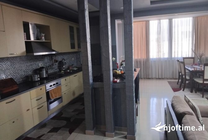 Shtepi ne shitje 3+1 ne Tirane - 215,000 Euro
