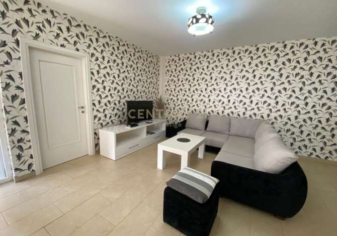 Shtepi me qera 2+1 ne Tirane - 700 Euro