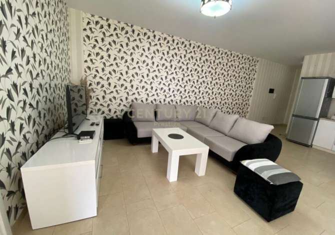 Shtepi me qera 2+1 ne Tirane - 700 Euro