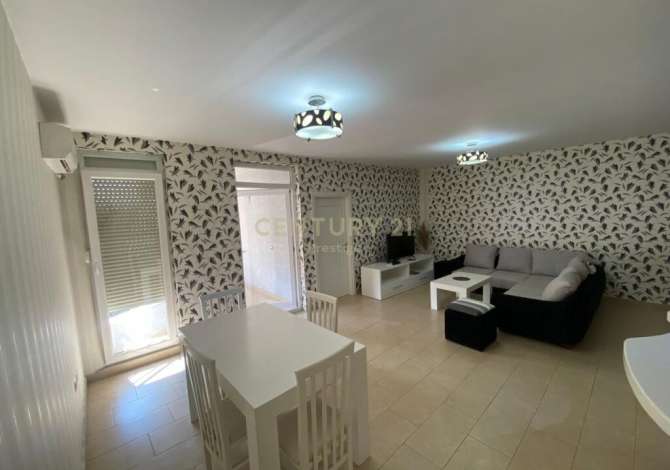 Shtepi me qera 2+1 ne Tirane - 700 Euro