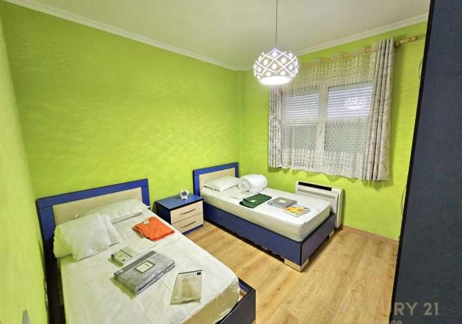 Shtepi me qera 3+1 ne Tirane - 1,200 Euro