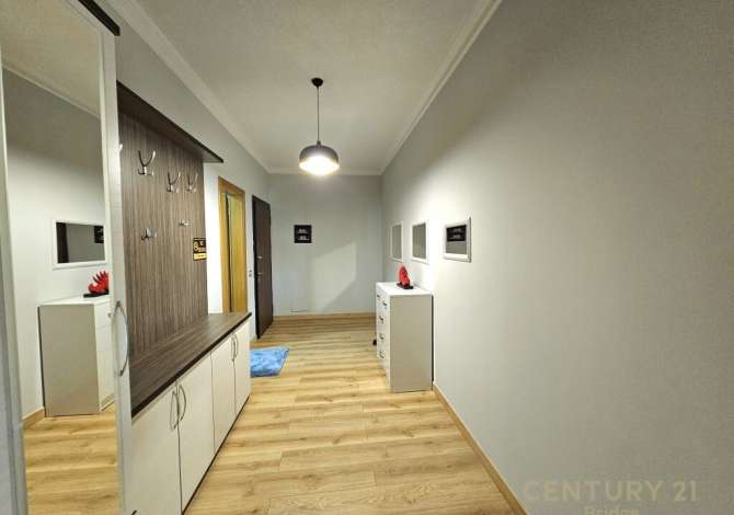 Shtepi me qera 3+1 ne Tirane - 1,200 Euro