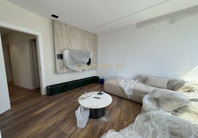 Shtepi me qera 3+1 ne Tirane - 2,200 Euro