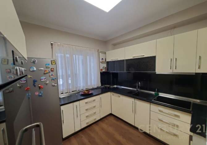 Shtepi me qera 2+1 ne Tirane - 800 Euro