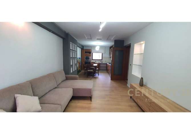 Shtepi me qera 2+1 ne Tirane - 600 Euro