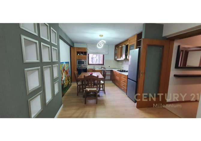 Shtepi me qera 2+1 ne Tirane - 600 Euro