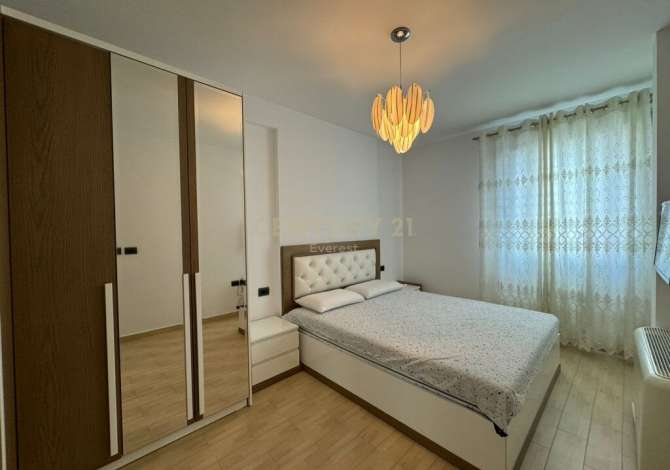 Shtepi me qera 2+1 ne Tirane - 1,600 Euro