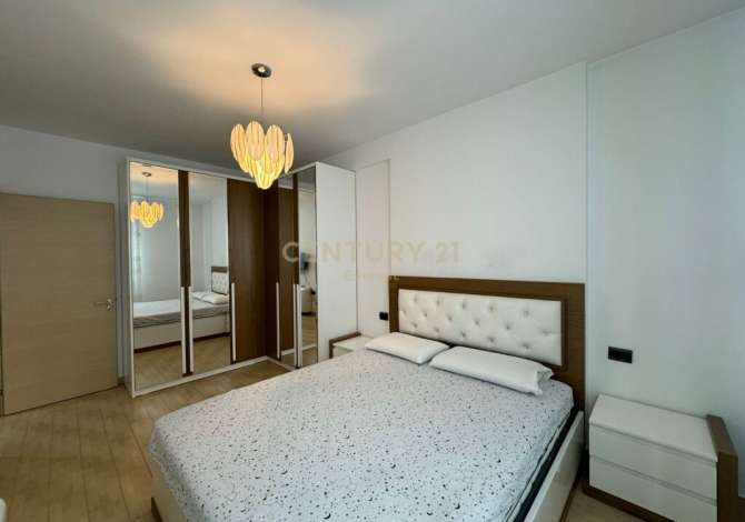 Shtepi me qera 2+1 ne Tirane - 1,600 Euro